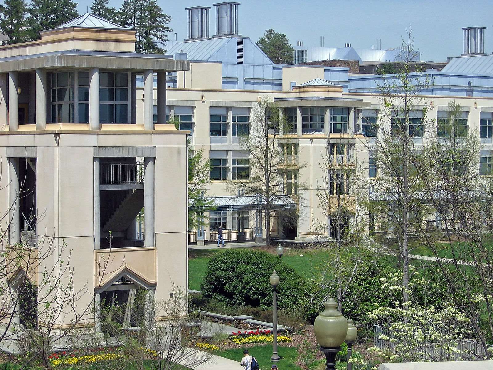 Duke's Levine Science Research Center is featured.